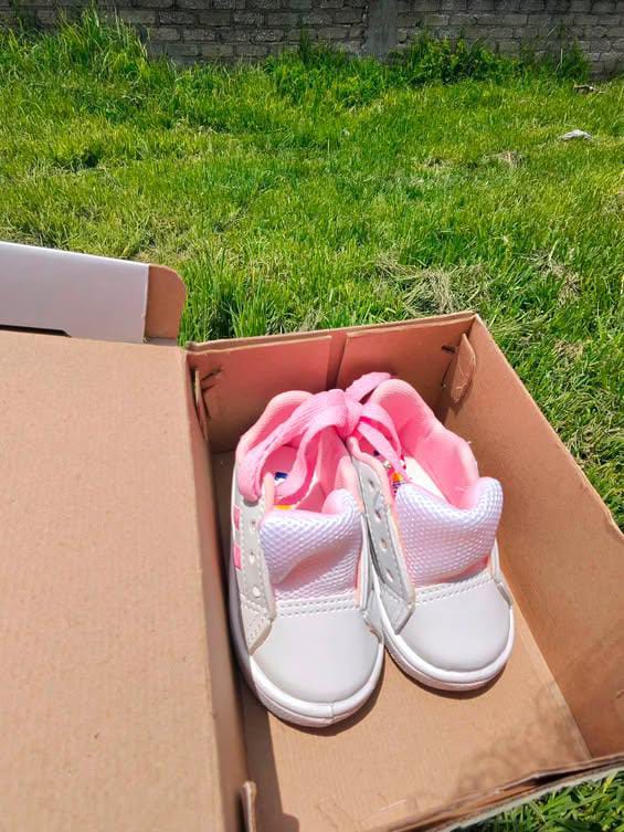 Tenis rosa con cordón para niña talla 12-16